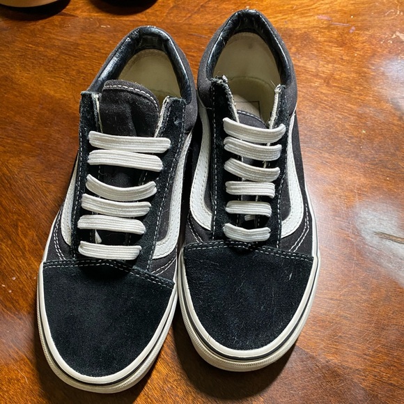 Vans Black and White Canvas Shoes - Picture 1 of 6